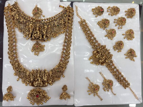 BRIDAL SETS