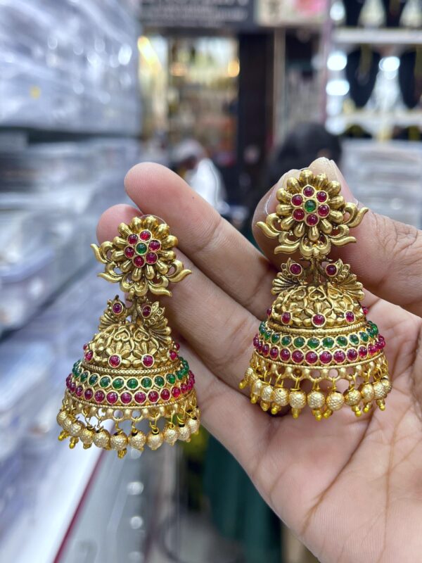 Earings