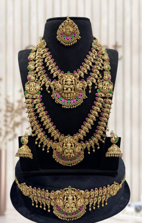 ANTIQUE TEMPLE JEWELLERY SET