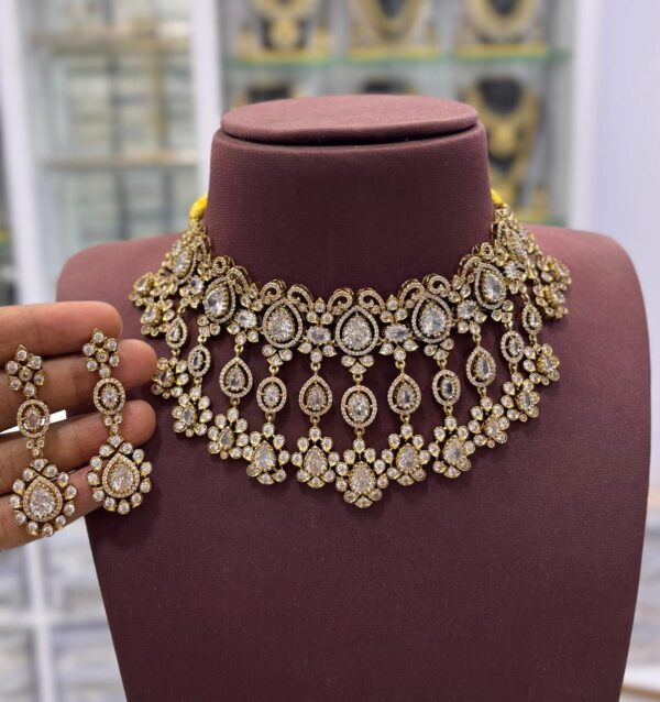 VICTORIAN CHOKER SET